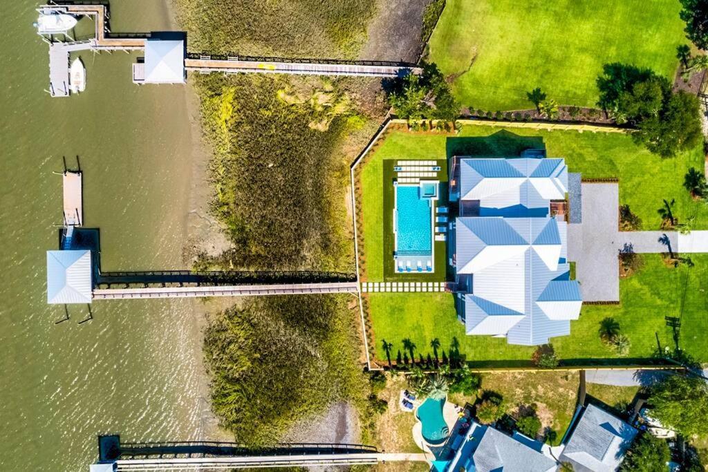 New Waterfront Home With Deep Water Dock Айл-оф-Палмс Екстер'єр фото